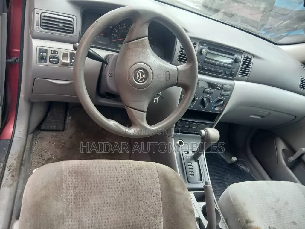 Toyota Corolla LE 2005 Orange