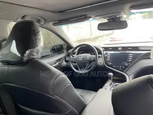 Toyota Camry XSE FWD 2020 White