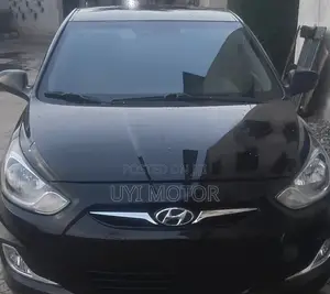 Hyundai Accent SE 2012 Black