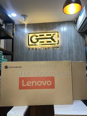 New Laptop Lenovo 300e 4GB Intel Pentium eMMC 32GB