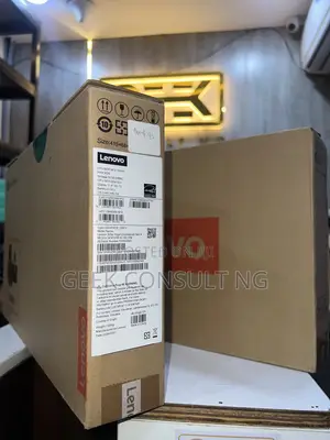 New Laptop Lenovo 300e 4GB Intel Pentium eMMC 32GB