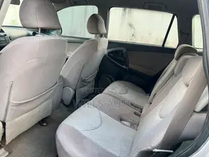 Toyota RAV4 2008 Silver