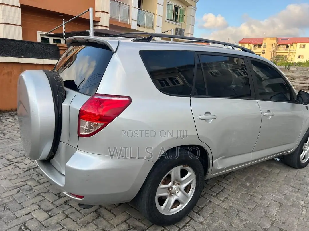 Toyota RAV4 2008 Silver