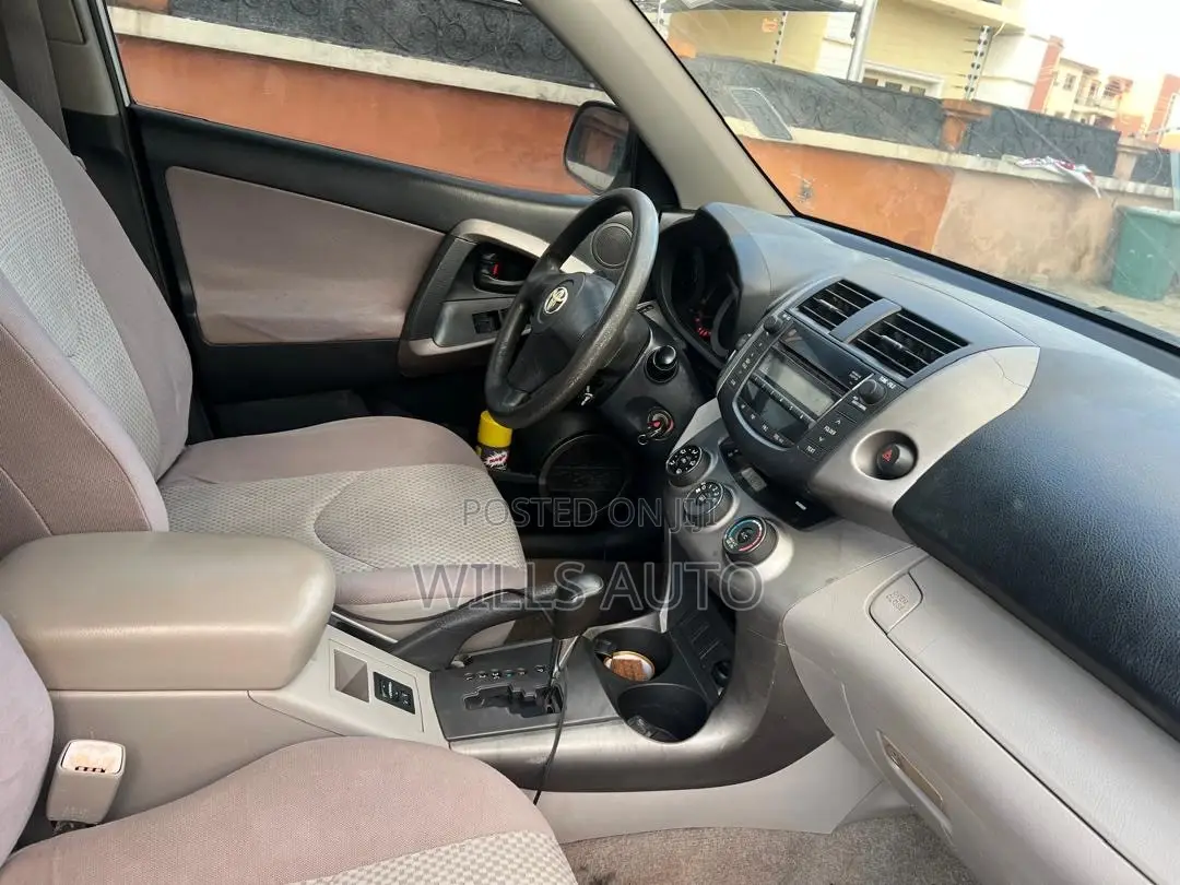 Toyota RAV4 2008 Silver