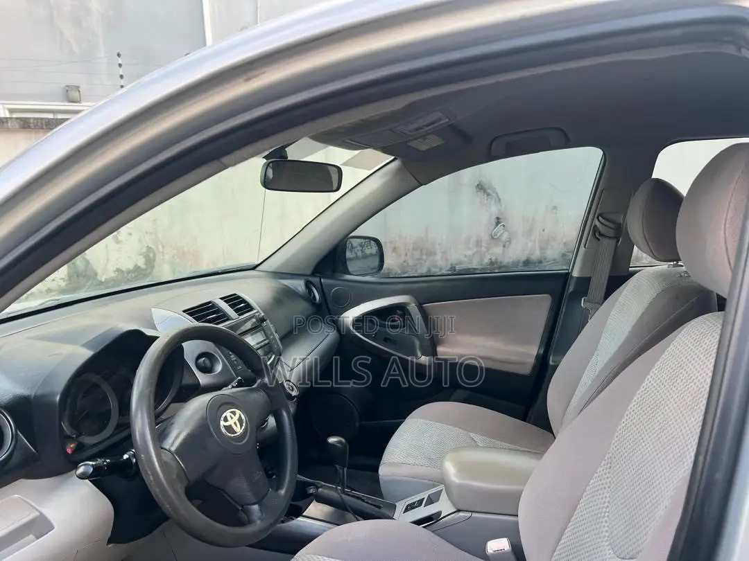 Toyota RAV4 2008 Silver