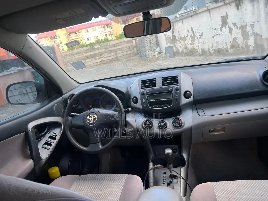 Toyota RAV4 2008 Silver