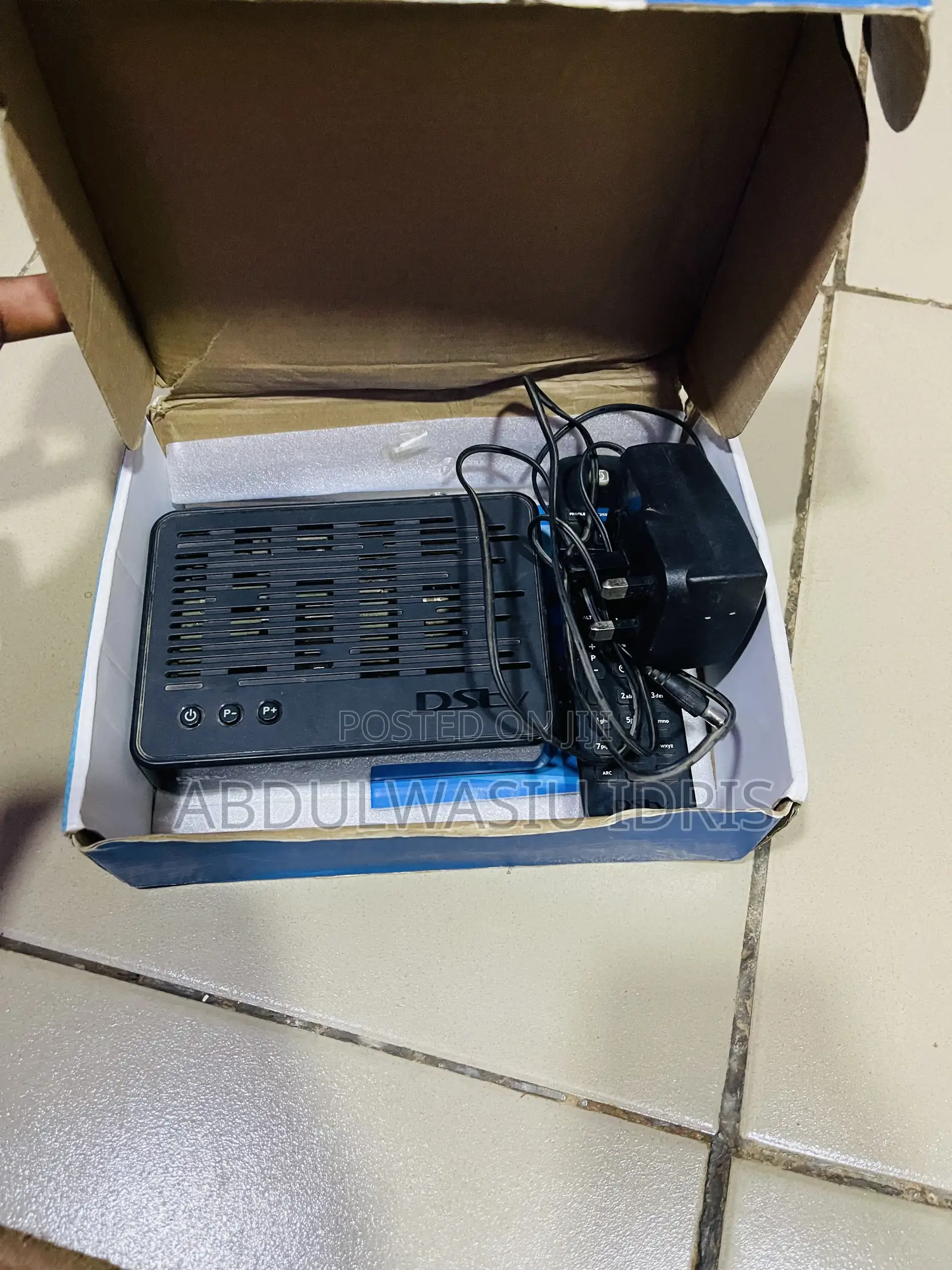 Fairly Used DSTV Decoder Dish for Sale!