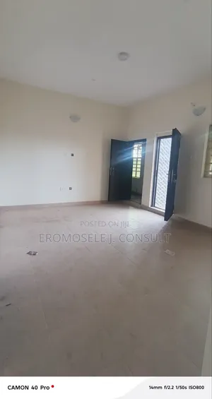 1bdrm Apartment in Mafoluku for rent