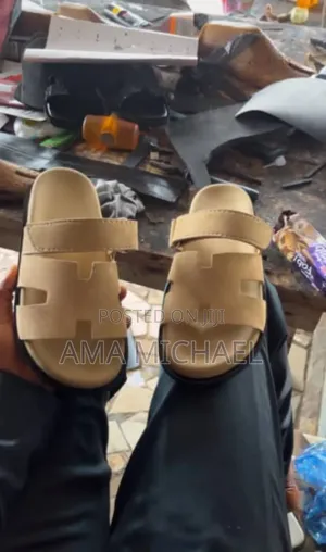 Footwear Pam