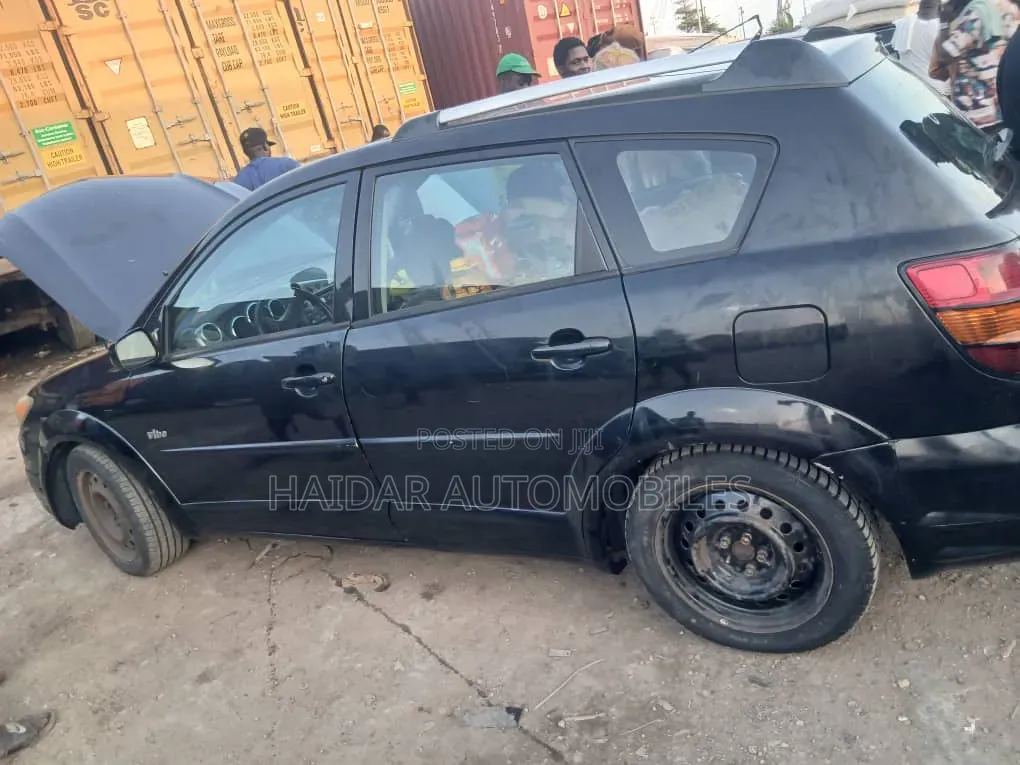 Pontiac Vibe AWD 2006 Black