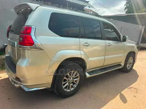 Spotless Lexus GX 470 for Hire.
