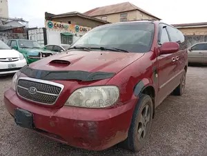 Kia Sedona 2005 Red