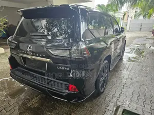 Lexus LX 570 (5 seats) AWD 2019 Black