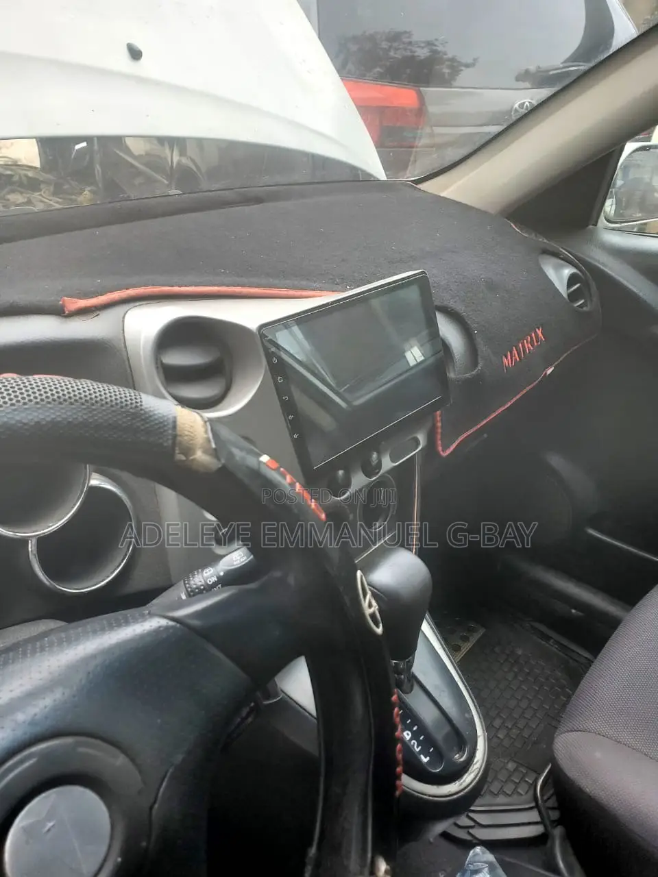 Pontiac Vibe Automatic 2004 Silver