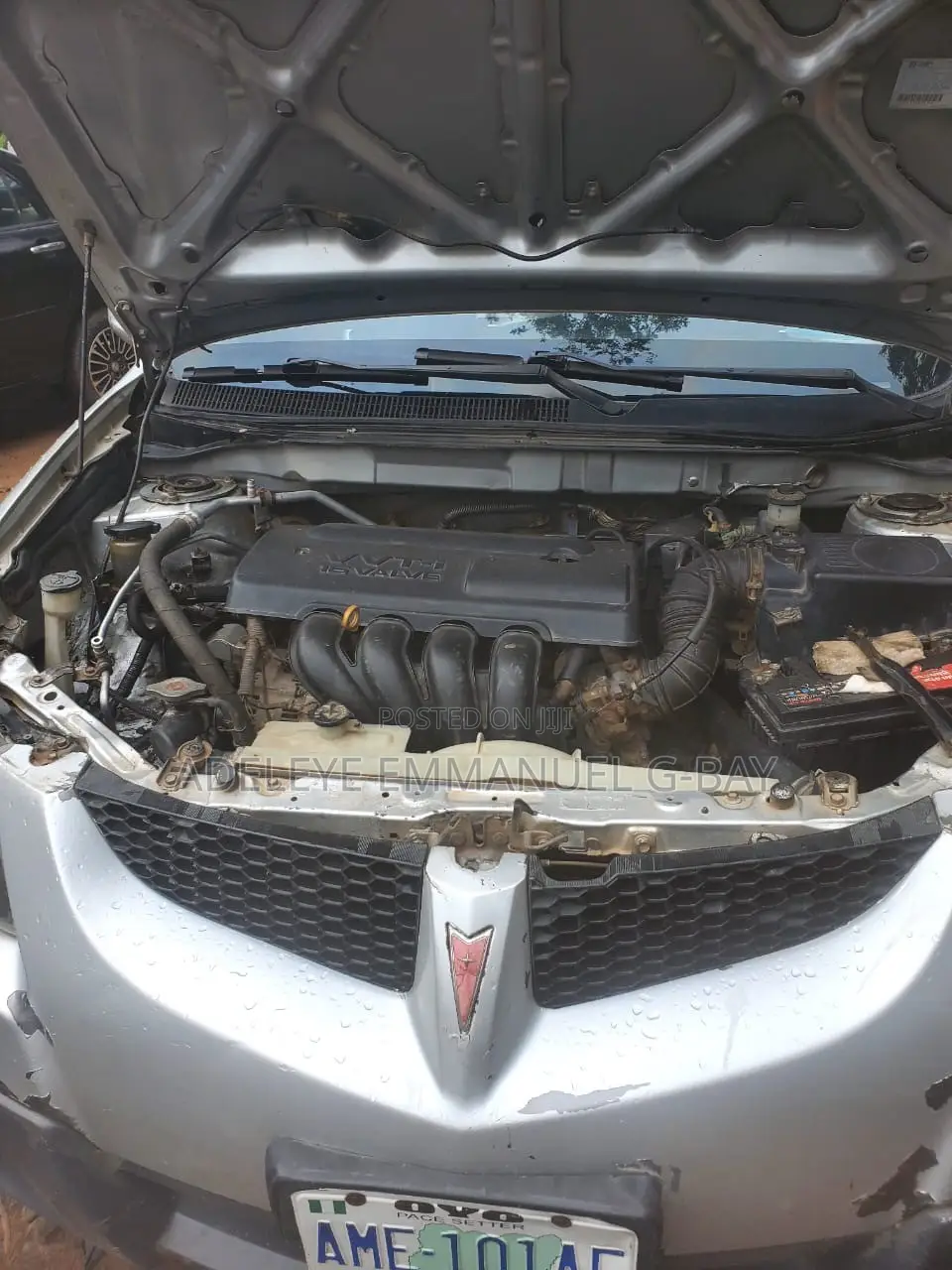 Pontiac Vibe Automatic 2004 Silver