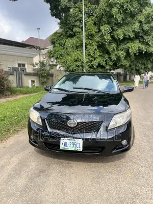 Toyota Corolla LE 4dr Sedan (1.8L 4cyl 4A) 2010 Black