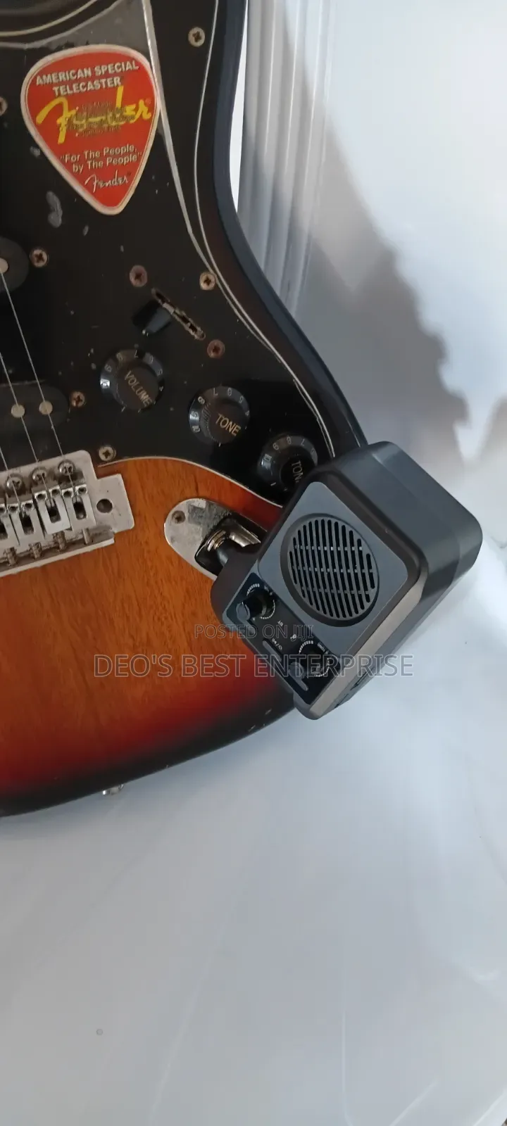 Plug in Electric Guitar Amplifier