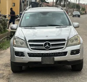 Mercedes-Benz GL-Class 2009 Silver