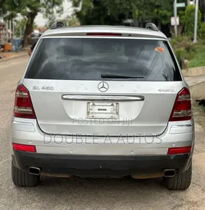 Mercedes-Benz GL-Class 2009 Silver