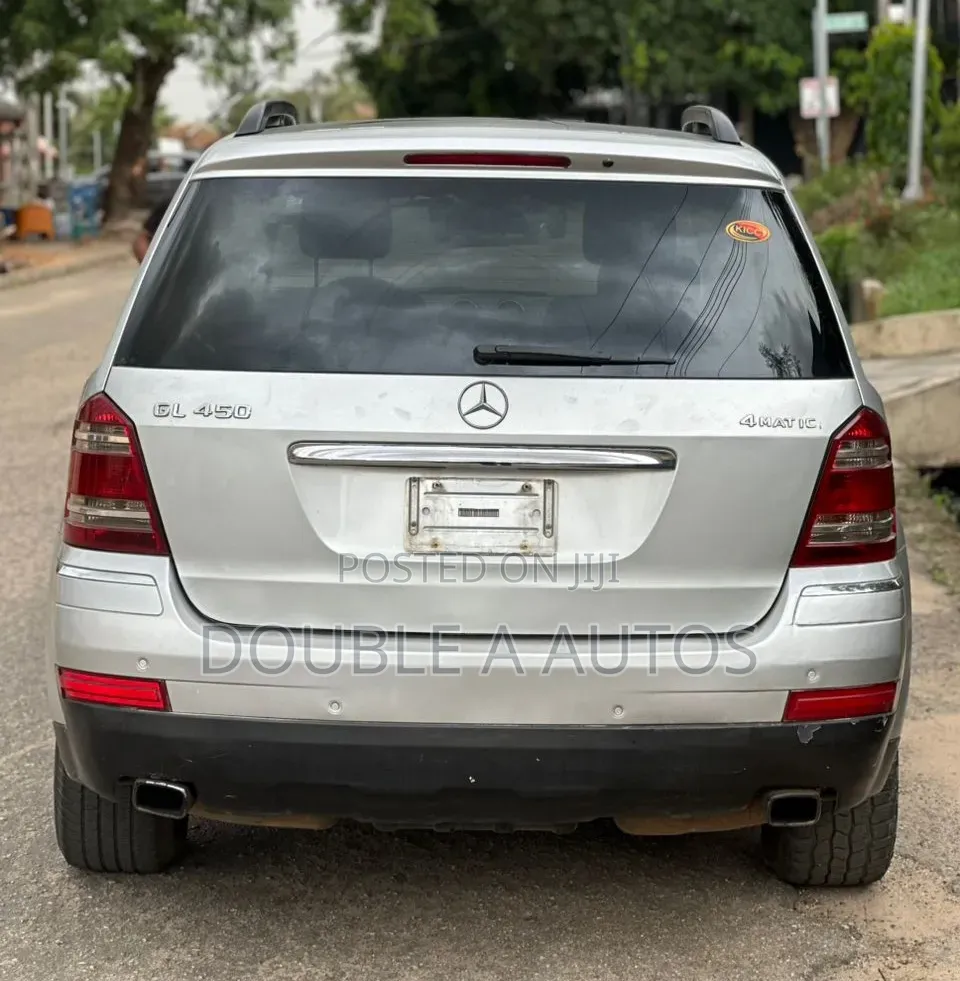 Mercedes-Benz GL-Class 2009 Silver