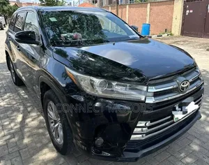 Toyota Highlander 2016 Black