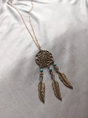 Trendy Golden Dreamcatcher Pendant Necklace
