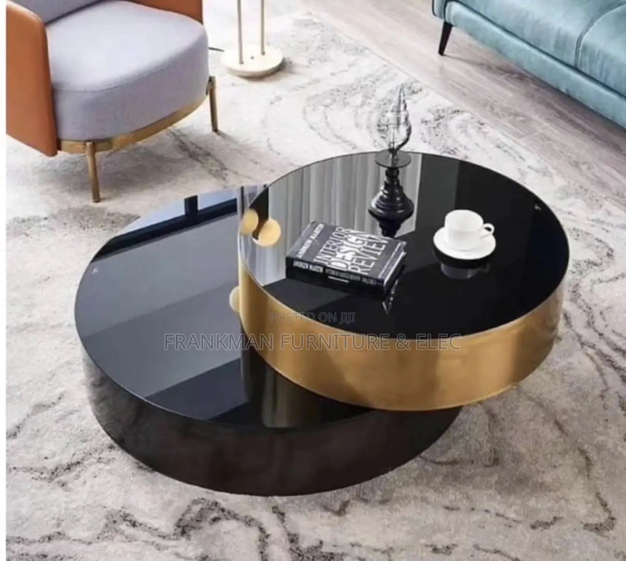 Afjustable Center Table