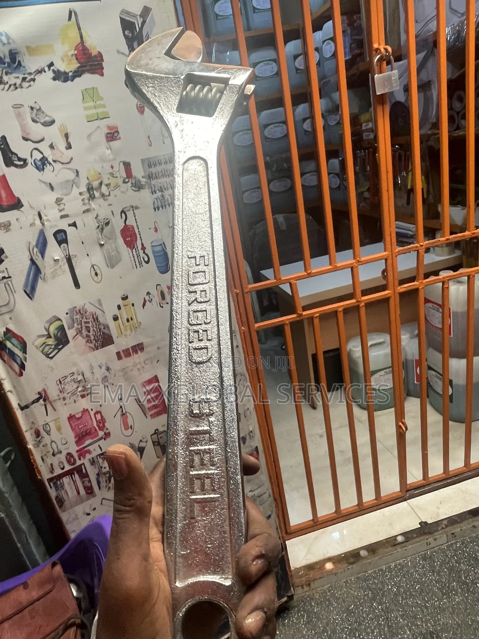 24” Adjustable Spanner