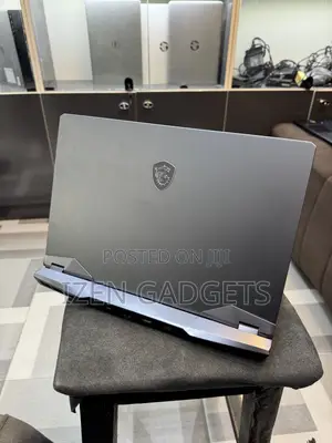 New Laptop MSI GE66 Raider 16GB Intel Core i7 SSD 1T