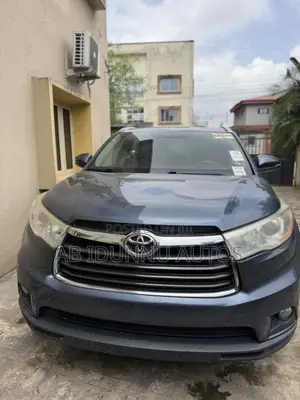 Toyota Highlander XLE 4dr SUV AWD (3.5L 6cyl 6A) 2014 Blue