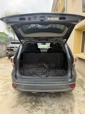 Toyota Highlander XLE 4dr SUV AWD (3.5L 6cyl 6A) 2014 Blue