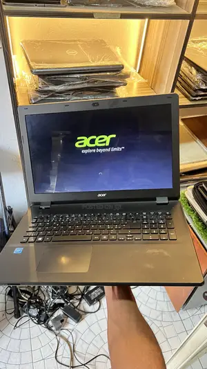 Laptop Acer Aspire ES1-711 4GB Intel Pentium HDD 160GB
