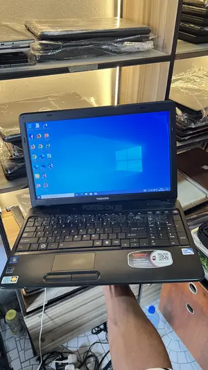 Laptop Toshiba Satellite C655 4GB Intel Celeron HDD 160GB