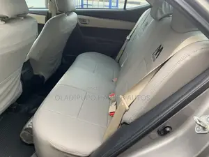 Toyota Corolla LE 4dr Sedan (1.8L 4cyl CVT) 2014 Gray