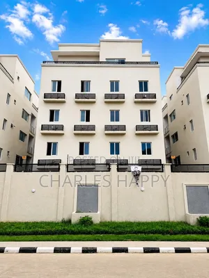 2bdrm Apartment in Ikate, Lekki Phase 2 for sale