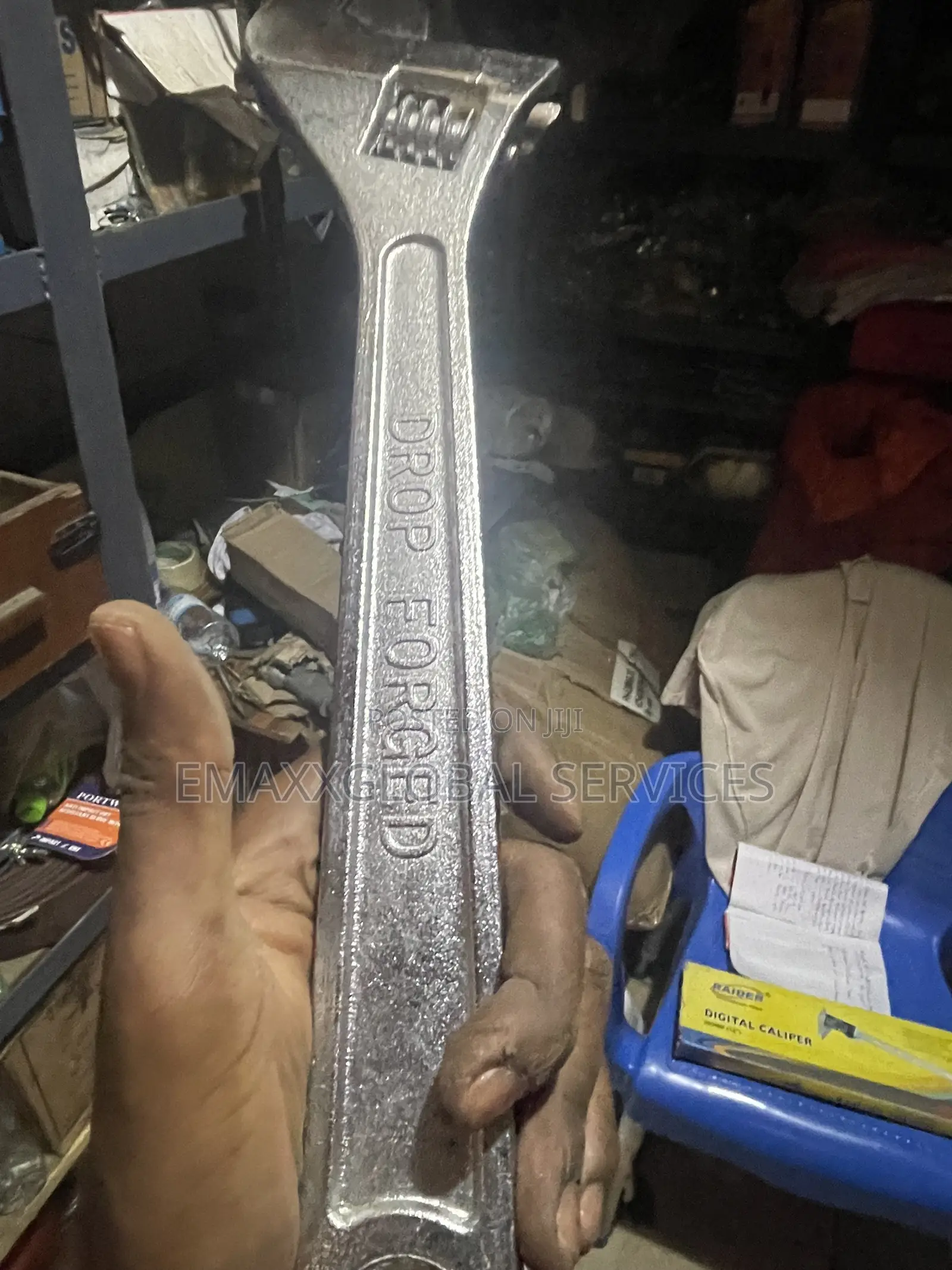 18” Adjustable Spanner