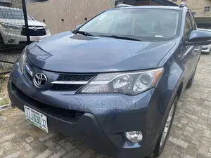 Toyota Highlander XLE 4dr SUV (3.5L 6cyl 6A) 2014 Blue