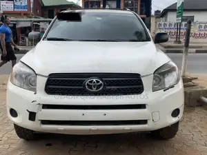Toyota RAV4 2008 White