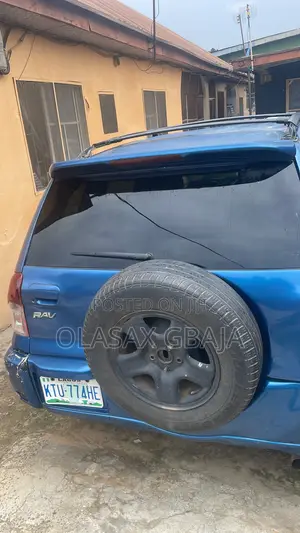 Toyota RAV4 Automatic 2003 Blue