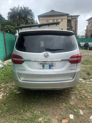 Buick GL8 2014 Silver