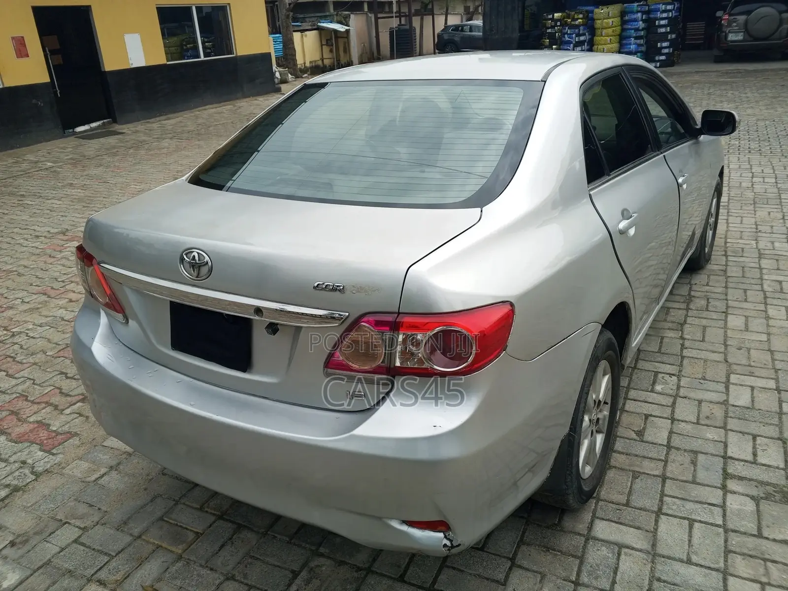 Toyota Corolla 2010 Silver