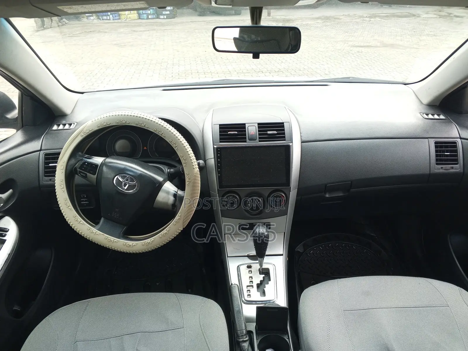 Toyota Corolla 2010 Silver