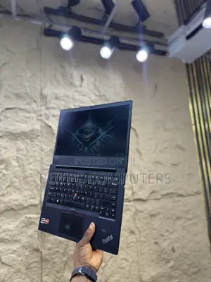 Laptop Lenovo ThinkPad E495 8GB AMD Ryzen 5 SSD 256GB