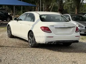 Mercedes-Benz E300 2018 White