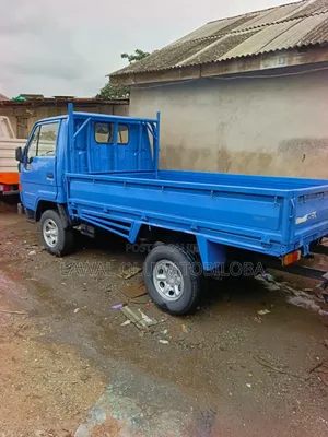 Nigeria Used Toyota Dyna 150 3y Petrol Engine Old Mode Face