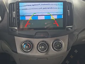 Hyundai Elantra 2009 Green