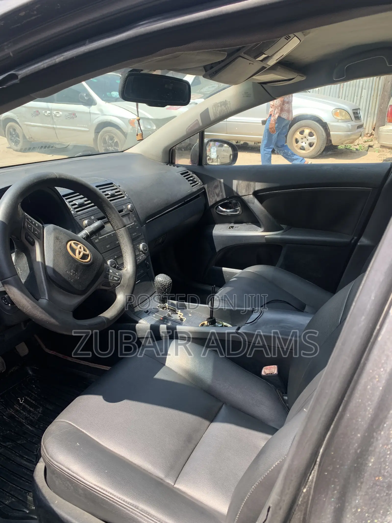 Toyota Avensis 2.0 Advanced Automatic 2012 Gray