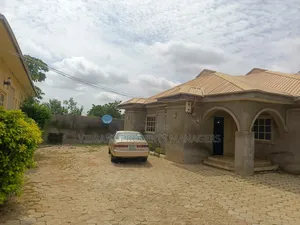 3bdrm Bungalow in High Cost, Kaduna / Kaduna State for sale