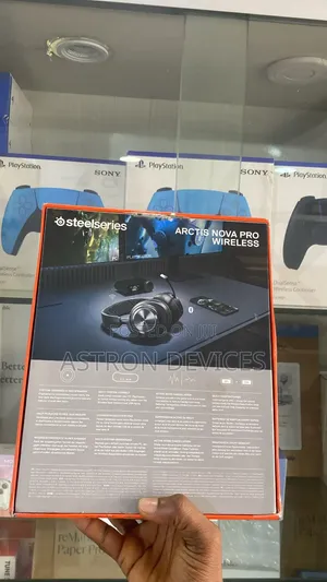 SteelSeries Arctis Nova Pro Wireless