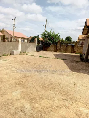 3bdrm Bungalow in Medium Income Estate for rent